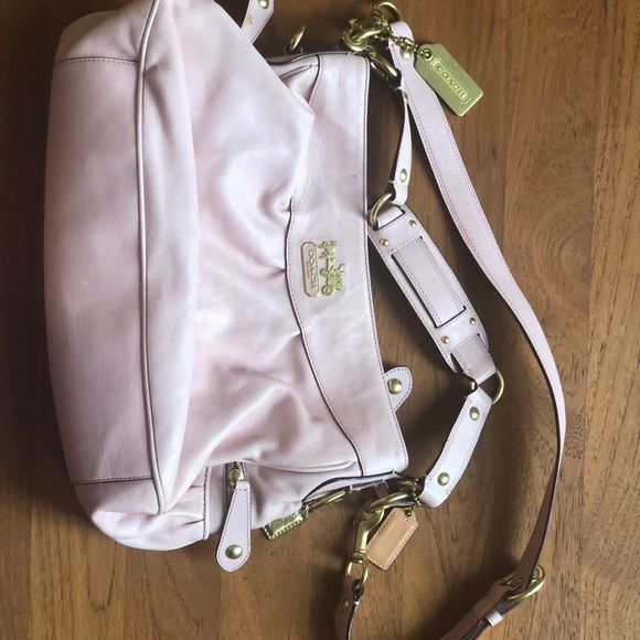 Pink Leather Coach Shoulder Bag - Picture 2 of 6